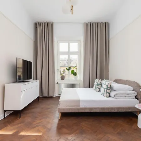 Cashmere Apt 3Br For 8 - Balcony - Kazimierz 公寓 克拉科夫