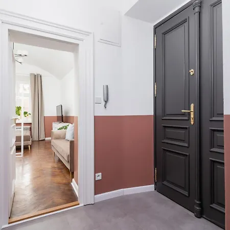 3 Bedroom With The Balcony - Rejtana 10 크라쿠프