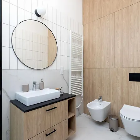 3 Bedroom With The Balcony - Rejtana 10 * 크라쿠프