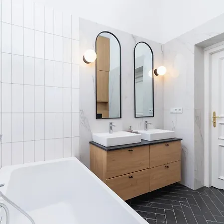 아파트 3 Bedroom With The Balcony - Rejtana 10 *