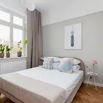 Appartamento 3 Bedroom With The Balcony - Rejtana 10