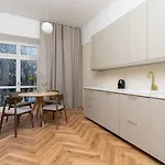 3 Bedroom With The Balcony - Rejtana 10 * Cracovia