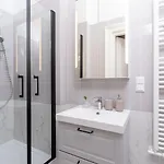 Appartamento 3 Bedroom With The Balcony - Rejtana 10 Cracovia