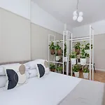 Appartamento 3 Bedroom With The Balcony - Rejtana 10 *